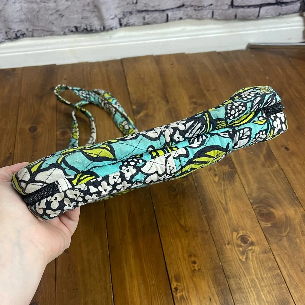 Vera Bradley Laptop travel tote in island blooms